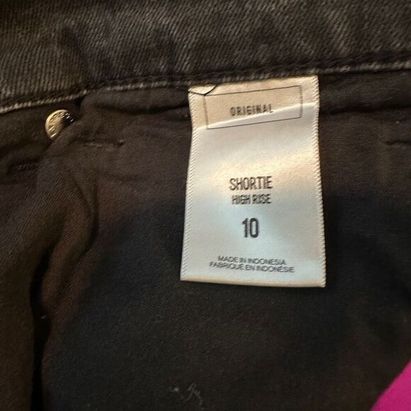 Express black denim cut off shorts- size 10 - Picture 5 of 6